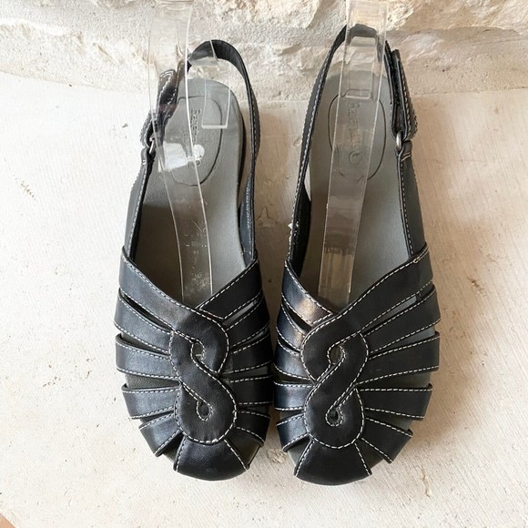 Baretraps Austin Sandals Closed Toe Slingback, Women's 7M Black - Picture 3 of 7